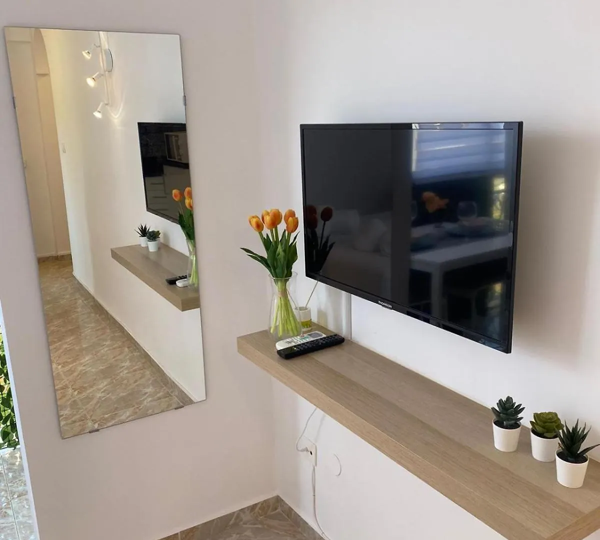 Dalia Apartment Торремолинос